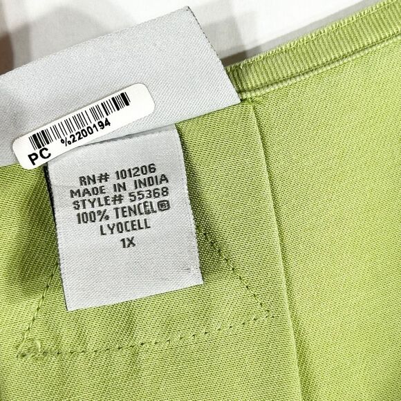 Soft Surroundings Plus Size 1X Top Light Green V Neck Pearl Button Lyocell 1618 - Picture 8 of 9